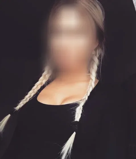 Aya, 26