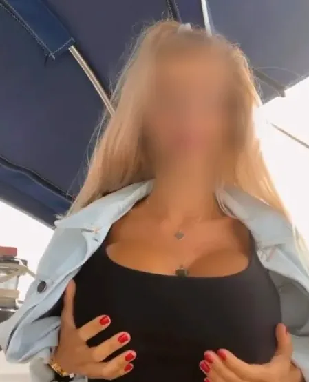 Camilla, 36