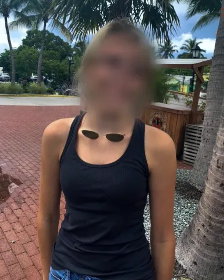 Emma, 20