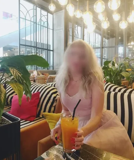 Katrine, 38