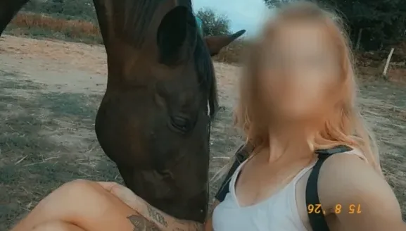 Marie, 33