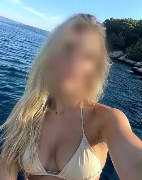 Michelle, 27