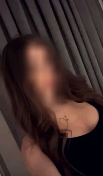 Sofia, 28
