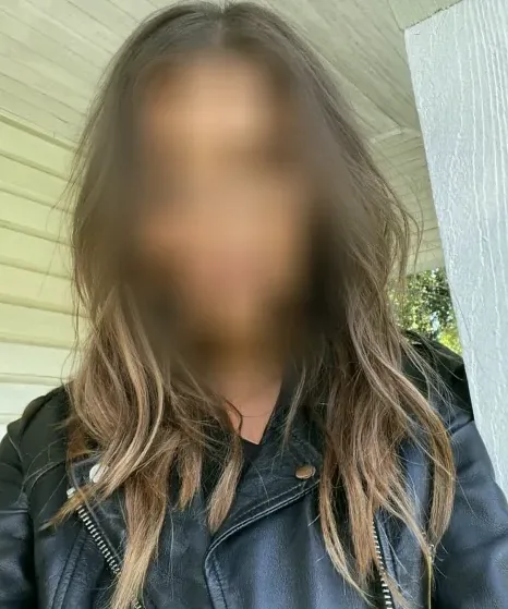 Tilde, 32